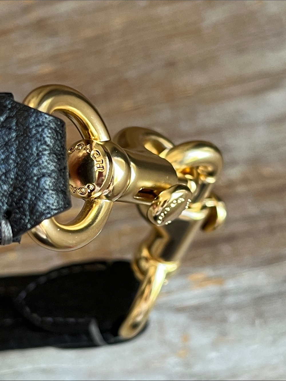 💛 Coach Purse Strap Replacement Leather Black Shiny Gold Hardware - Picture 3 of 8